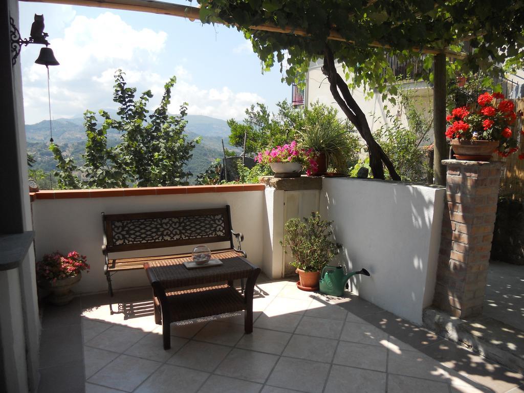 Bed And Breakfast Il Giardino Segreto Ogliastro Cilento Szoba fotó