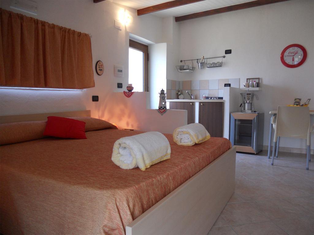 Bed And Breakfast Il Giardino Segreto Ogliastro Cilento Szoba fotó